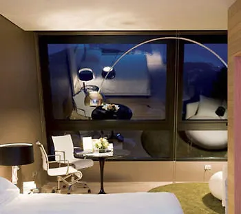 Lo Hotell